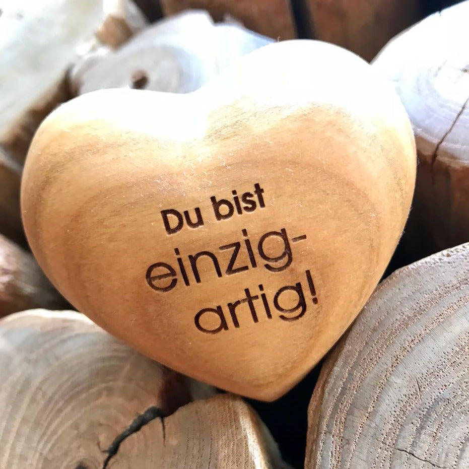 Thankgoods wooden heart You are unique!