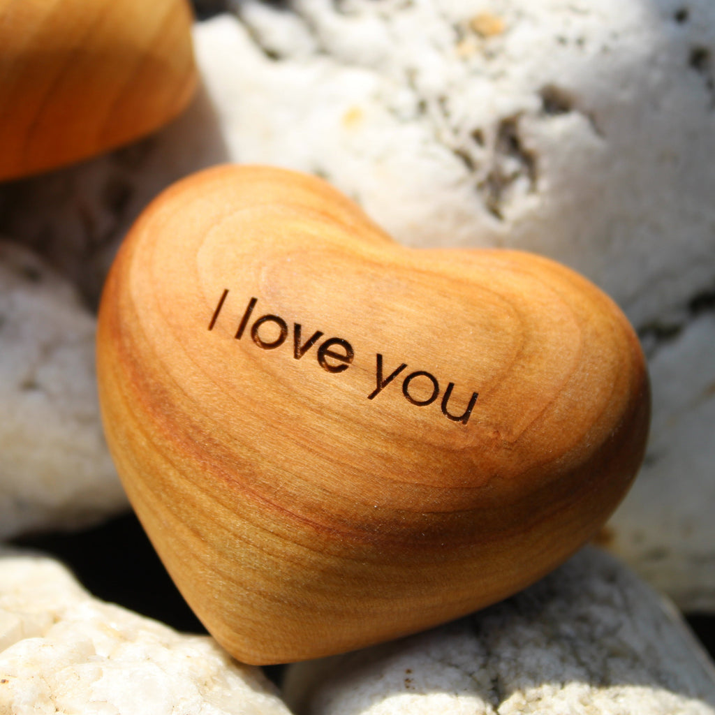 Thankgoods wooden heart I love you